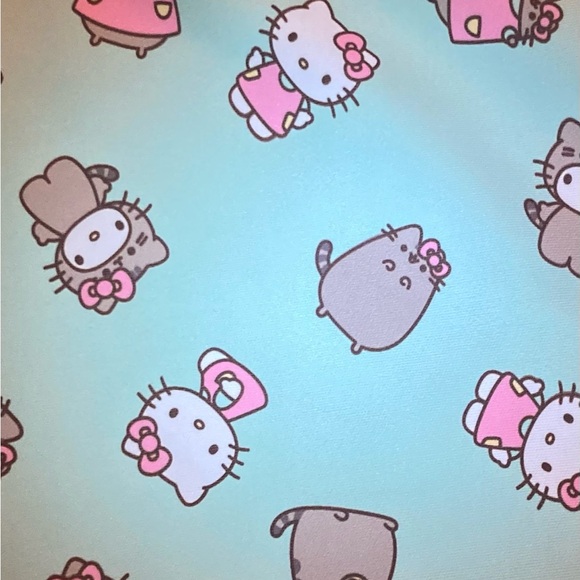 Hello Kitty Green and Pink Skirt Sz Small - Picture 6 of 6